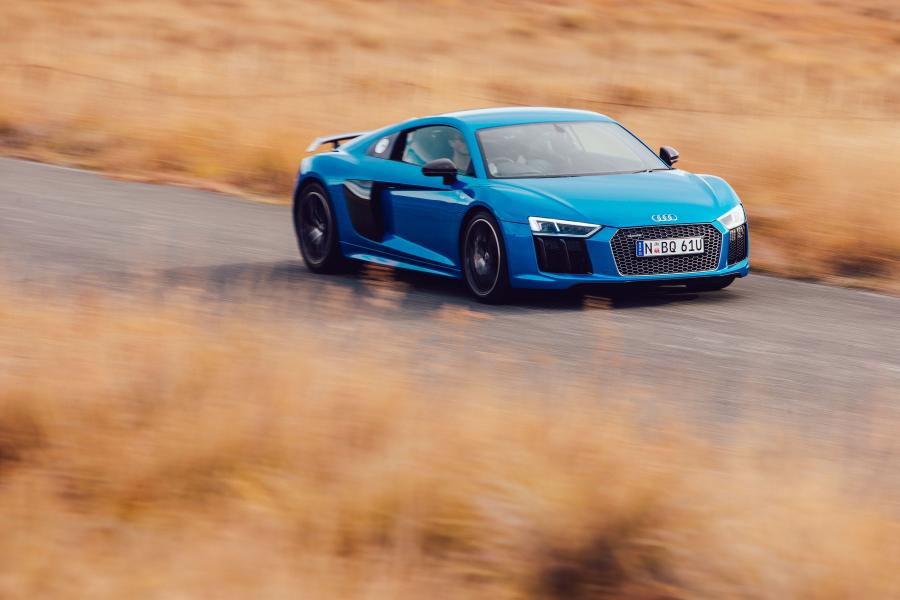  Audi R8 V10 Plus 2016 года  (AU) (фото 1 из 16)